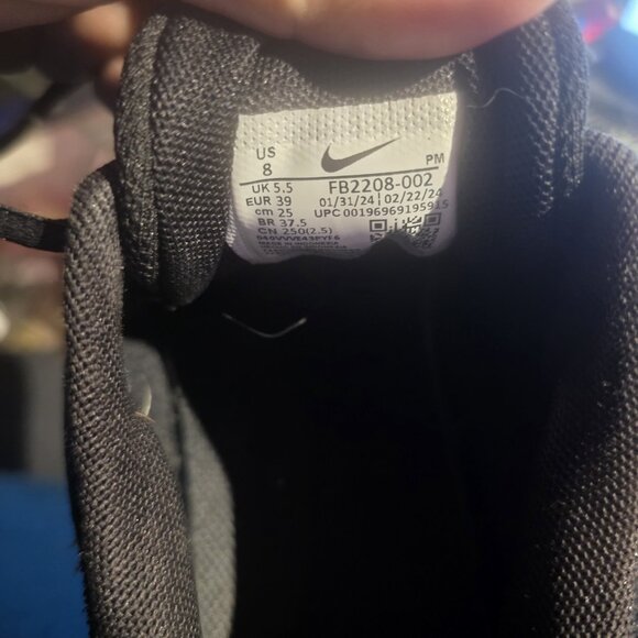 Womens Size 8 - Nike Revolution 7 Triple Black Running Casual Shoes Sneakers - Picture 9 of 9